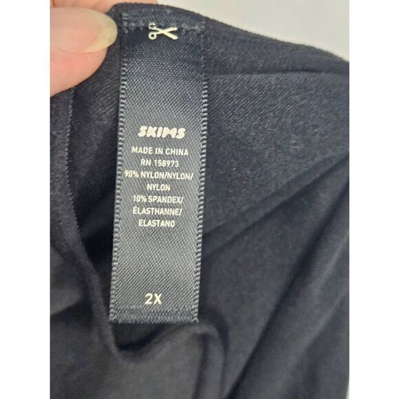 Skims Fits everybody bodysuit Nwot - Picture 7 of 10